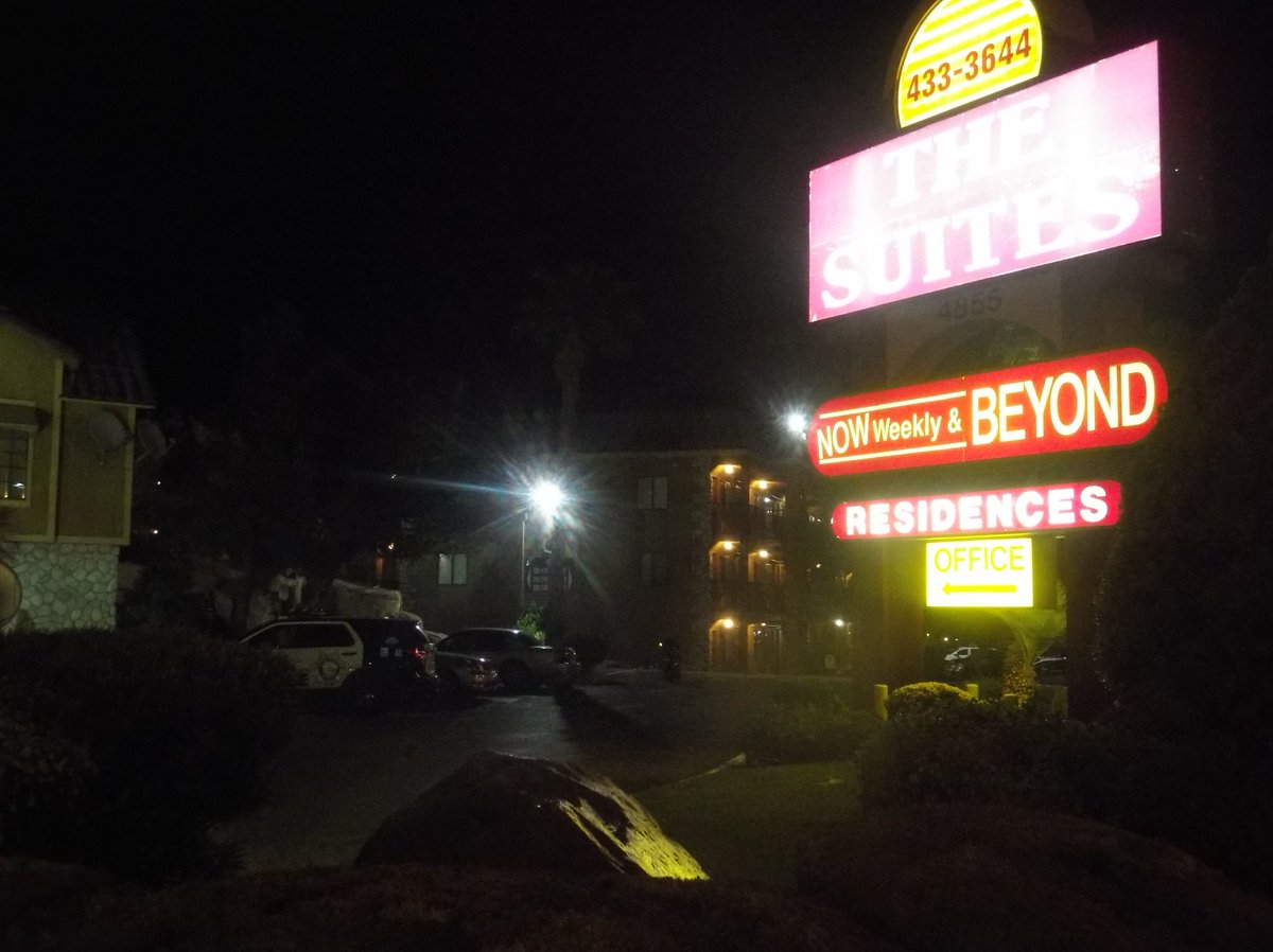 Las Vegas police are investigating a homicide at an apartment complex on Boulder Highway near Flamingo man entered an apartment here and tried to rob another man. They fired at each other and both were shot. One man is dead, the other is in in critical condition