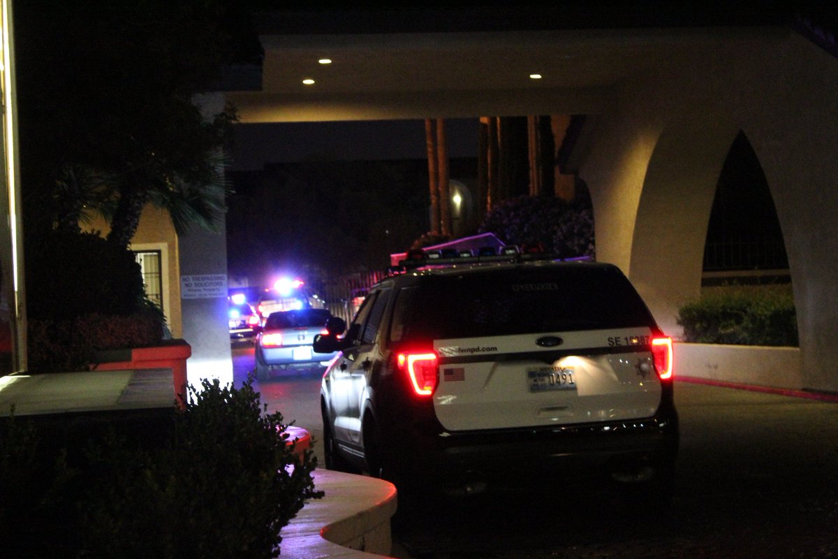 Lots of police on scene at this apartment complex on Sahara near Maryland.