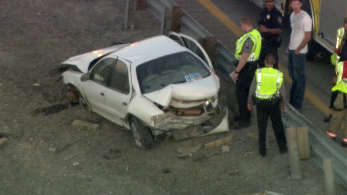 Crash at the 15 and Las Vegas Blvd. slowing down southbound traffic right now. GMLV   