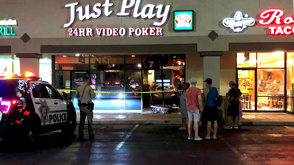 Drunk driver crashes into building near central Las Vegas, no injuries reported