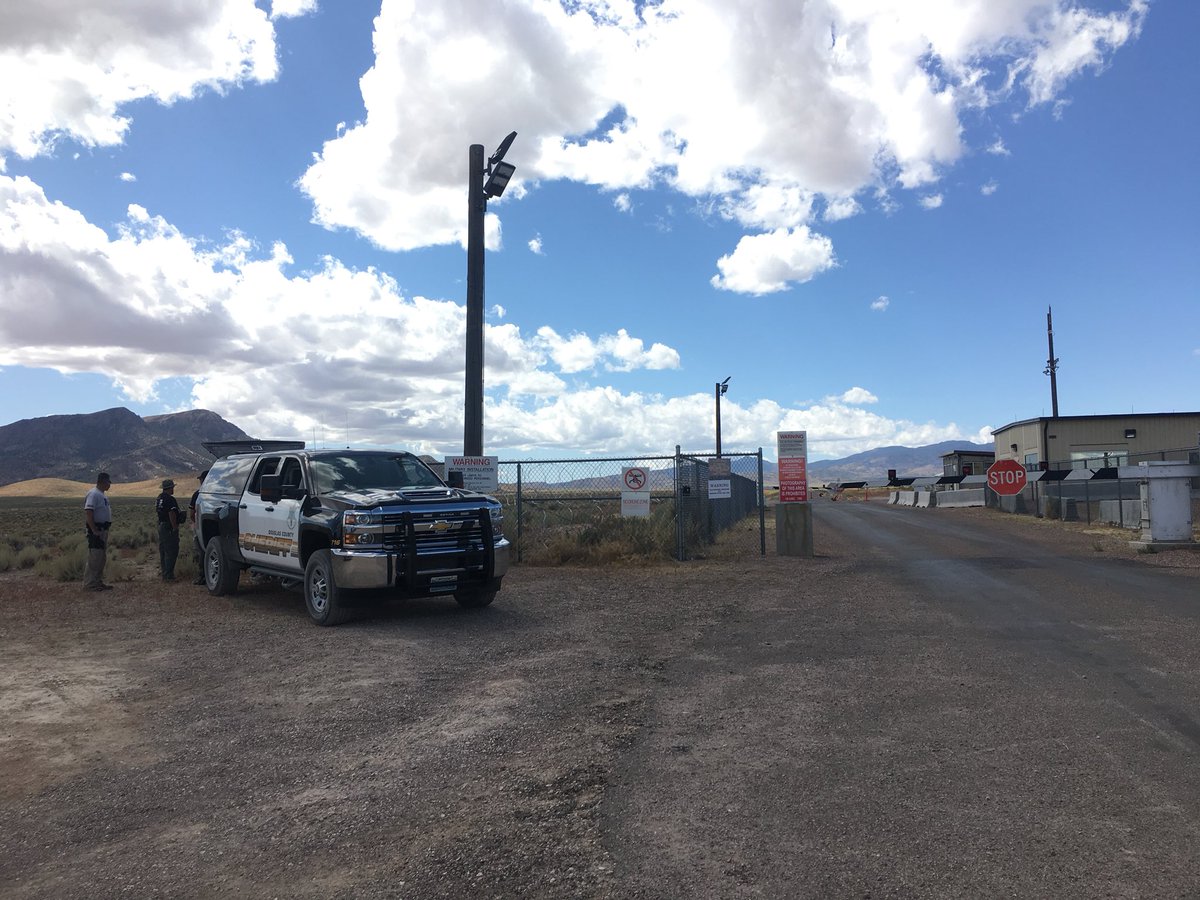 #Area51 Douglas & Lincoln County Sheriffs stationed by the back gate of Area 51. They say they will block the road leading up to the gate if the crowds get too wild @News3LV
