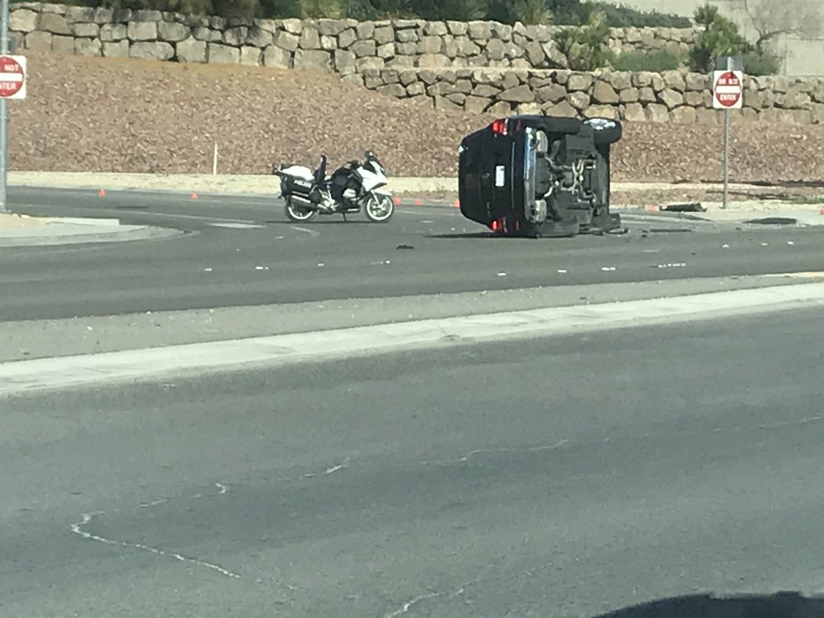 Just drove by the intersection of Lamb and I-15 where police are investigating an officer involved shooting. Not confirmed that this is the scene, but it's definitely a part of traffic closures in the area. Several off ramps closed as well as the south side of Lamb