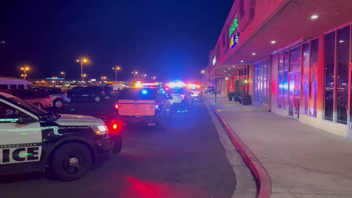 Shooting in Las Vegas early Saturday morning. This was the scene at 3:50 am following a shooting at a hookah bar.   @AP reports 14 people were shot, and 1 person died. 2 others in critical.  This was along E. Sahara Ave