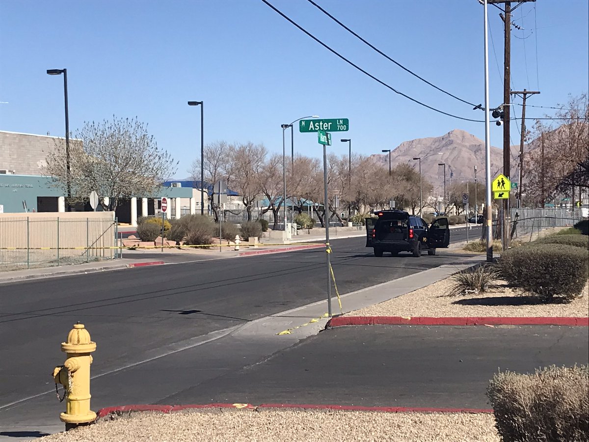 Police responding to a barricade situation near Harris and Eastern. LVMPD says there's an armed barricade and a report of an illegal shooting. No word on injuries