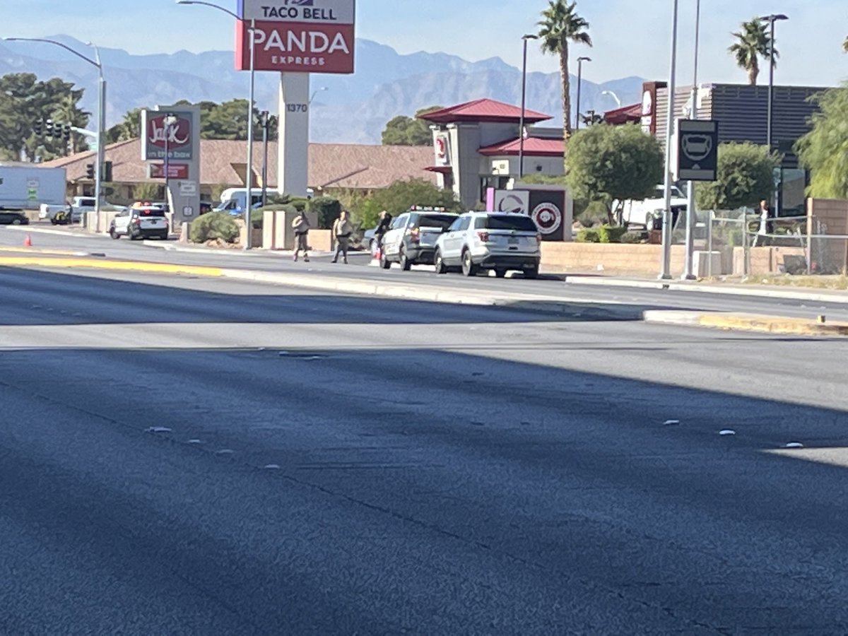 large police presence on Lake Mead &amp; Martin Luther King.Possible shooting. 