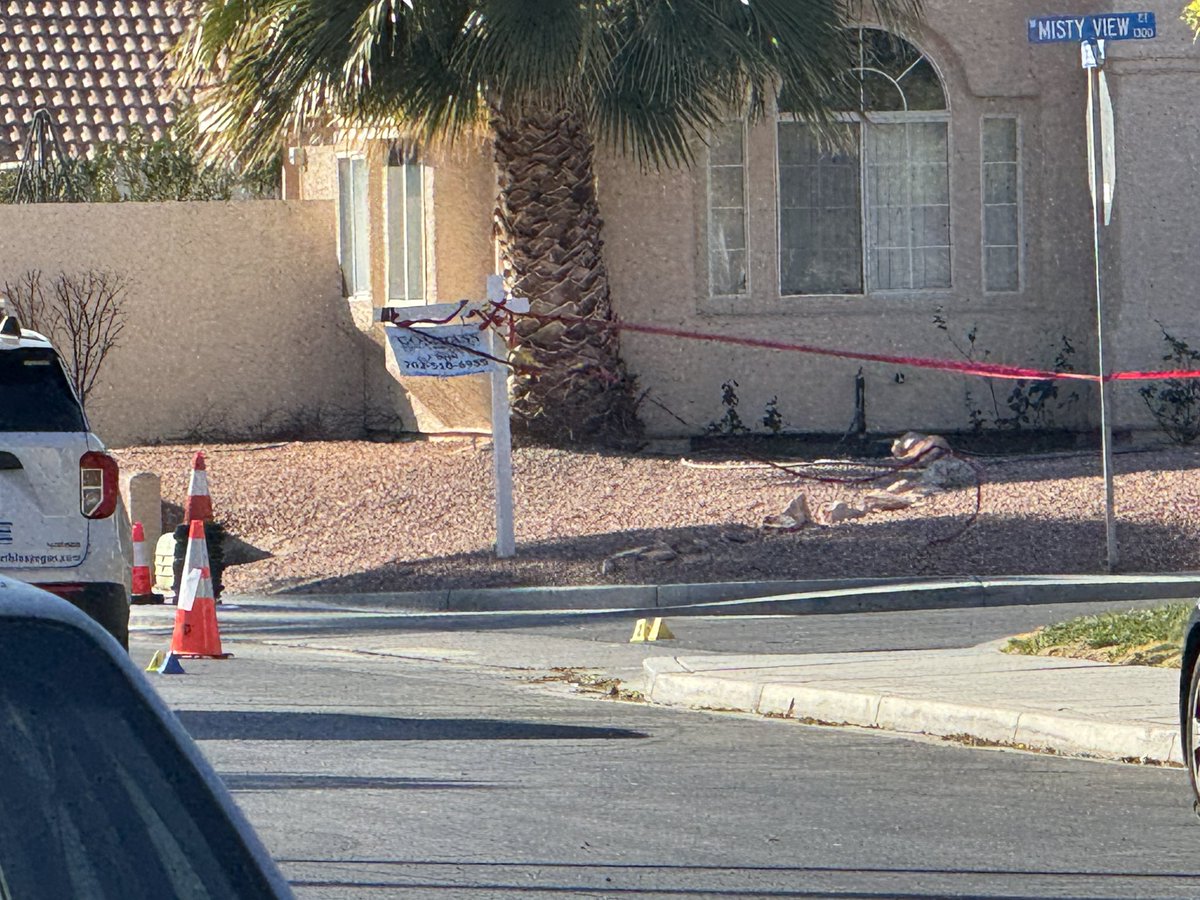 Following up on the @NLVPD officer shot and killed in the line of duty.It remains an active investigation 17 hours later. Police say a shootout happened between an officer and a man who was holding a gun. The officer was shot multiple times. The suspect also died. @News3LV