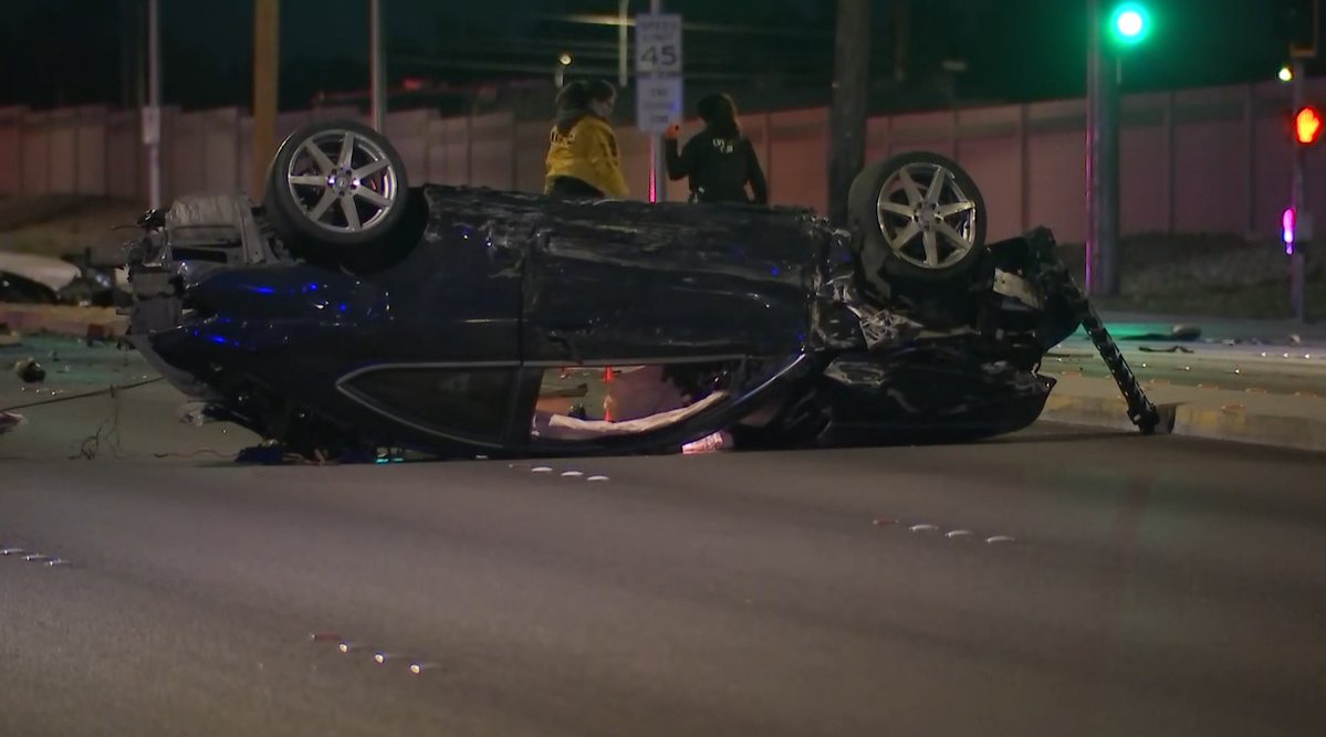 Driver dies days after overnight crash in southwest valley